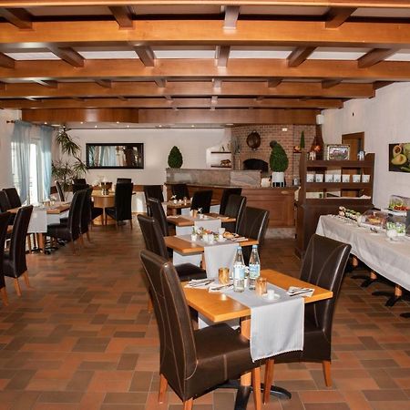Hotel Nuembrecht Luaran gambar