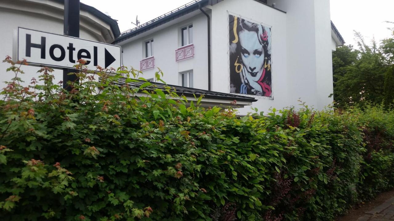 Hotel Nuembrecht Luaran gambar